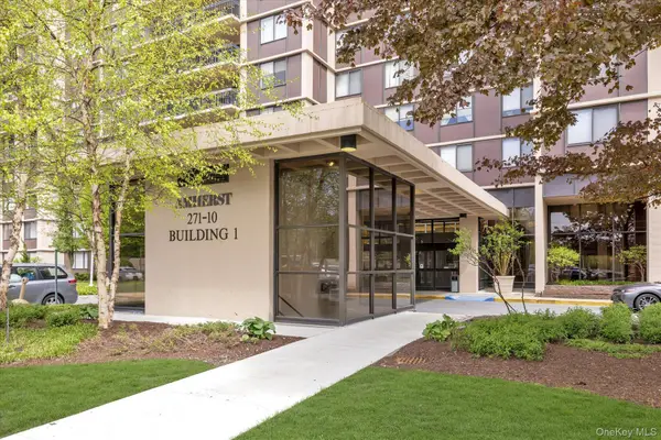 271-10 Grand Central Pkwy #27 Y, Floral Park, NY 11005