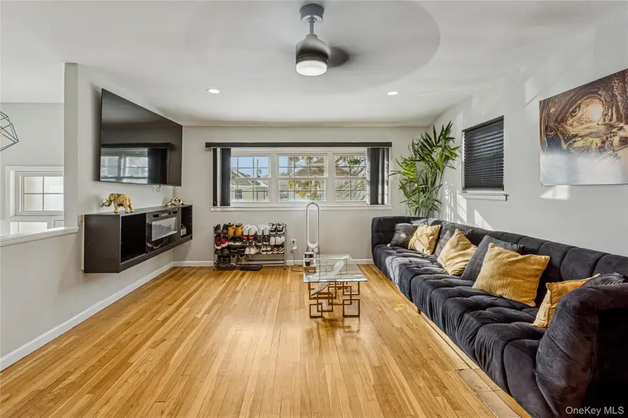 17 Marina Road, Island Park, NY 11558 - #3