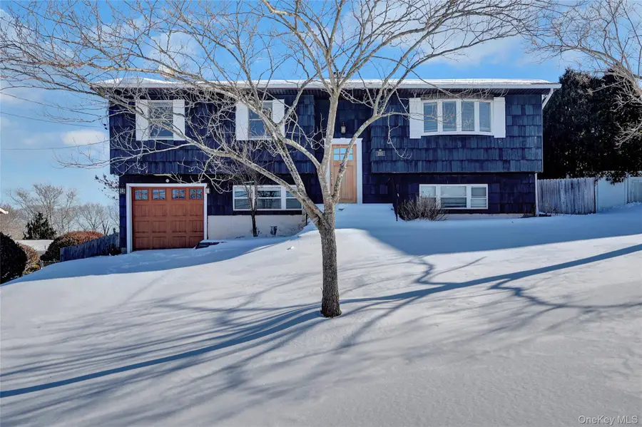 293 Avenue B, Ronkonkoma, NY 11779 - #2