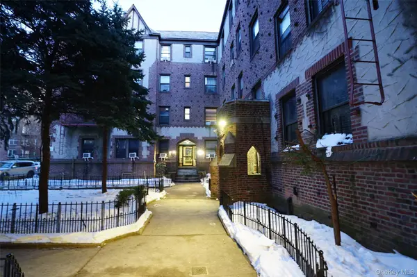 61-40 Saunders Street #A10, Rego Park, NY 11374