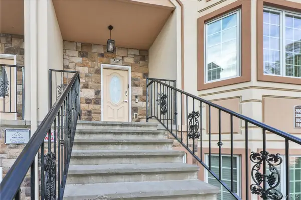 12 Lane Street #206, Monsey, NY 10952