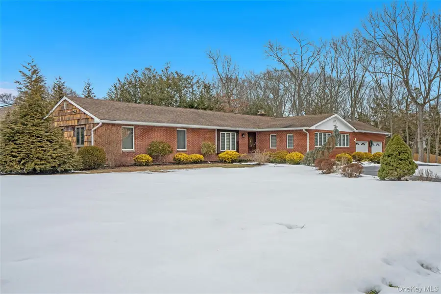 69 Churchill Lane, Smithtown, NY 11787 - #3