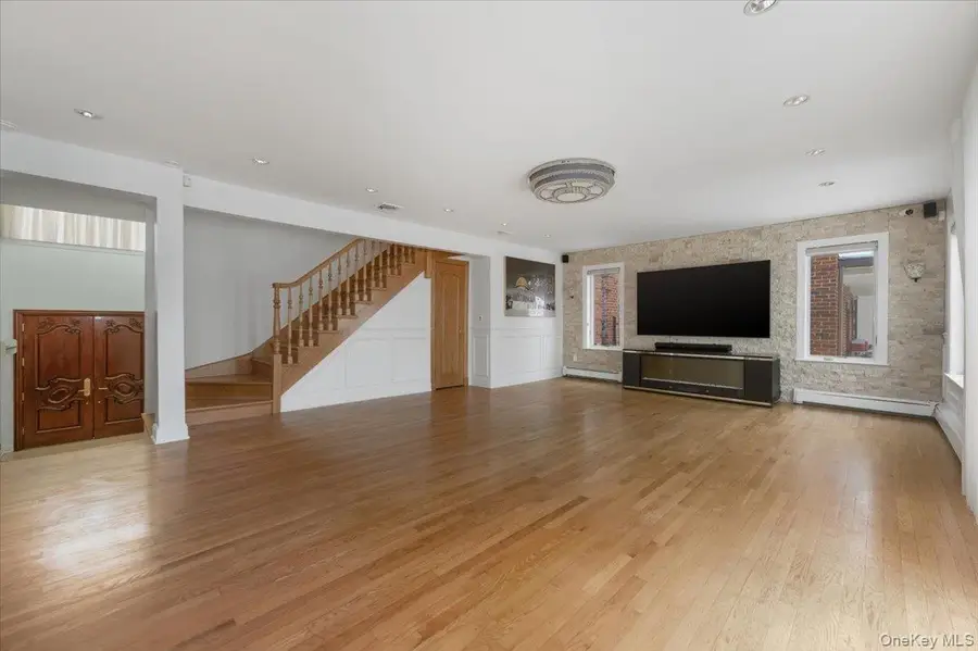 15920 82nd Street, Howard Beach, NY 11414 - Image #3