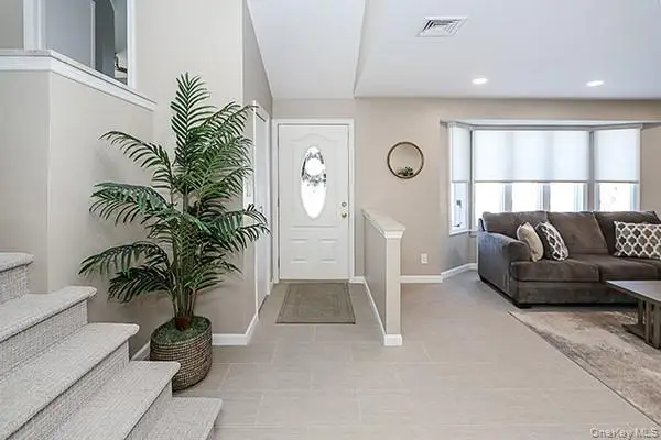 129 Stephen Street, Levittown, NY 11756 - #3