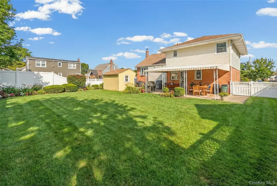 95 Rhodes Avenue, Hempstead, NY 11550 - Image #2