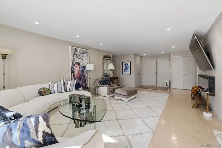 99 S Park Avenue #320, Rockville Centre, NY 11570 - #2