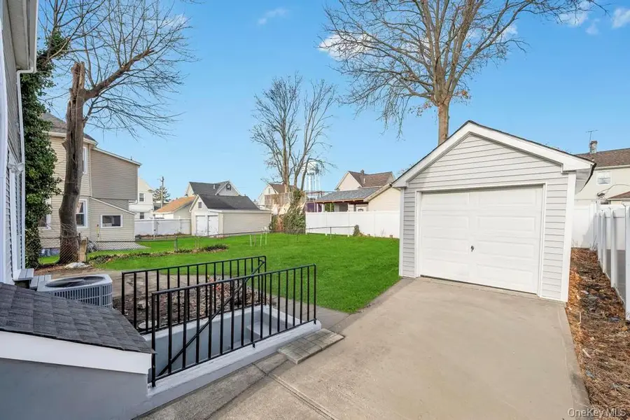 297 E Columbia Street, Hempstead, NY 11550 - Image #3