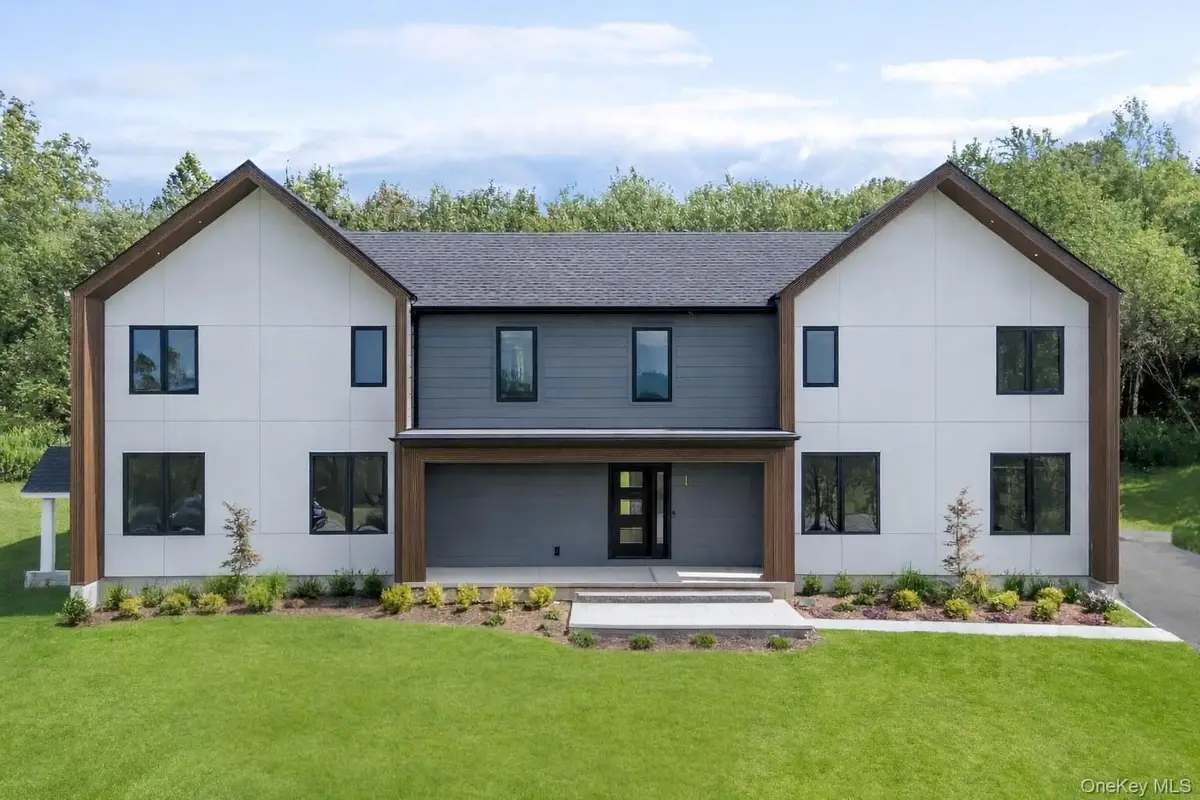 4 Warwick Isle Boulevard, Pine Island, NY 10969 - #1