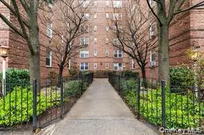 134-30 Franklin Avenue #5H, Flushing, NY 11355