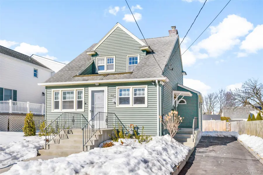 60 Holland Street, Harrison, NY 10528 - #2