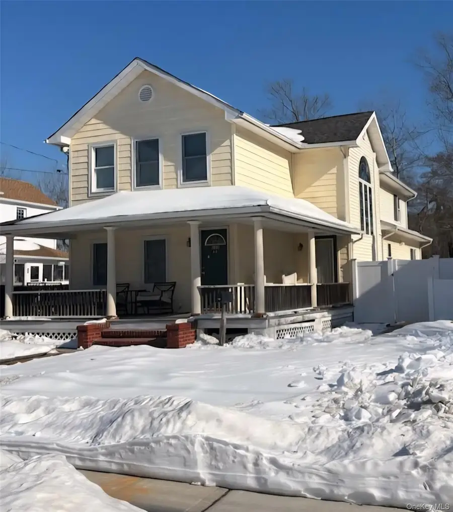 255 Cedar Avenue, Patchogue, NY 11772 - #2