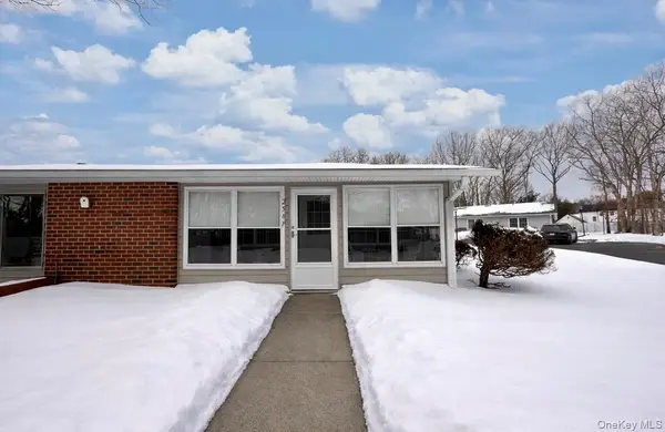 258 Newcastle Court #F, Ridge, NY 11961