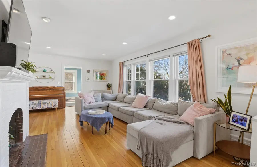 122 Greenacres Avenue, White Plains, NY 10606 - Image #2