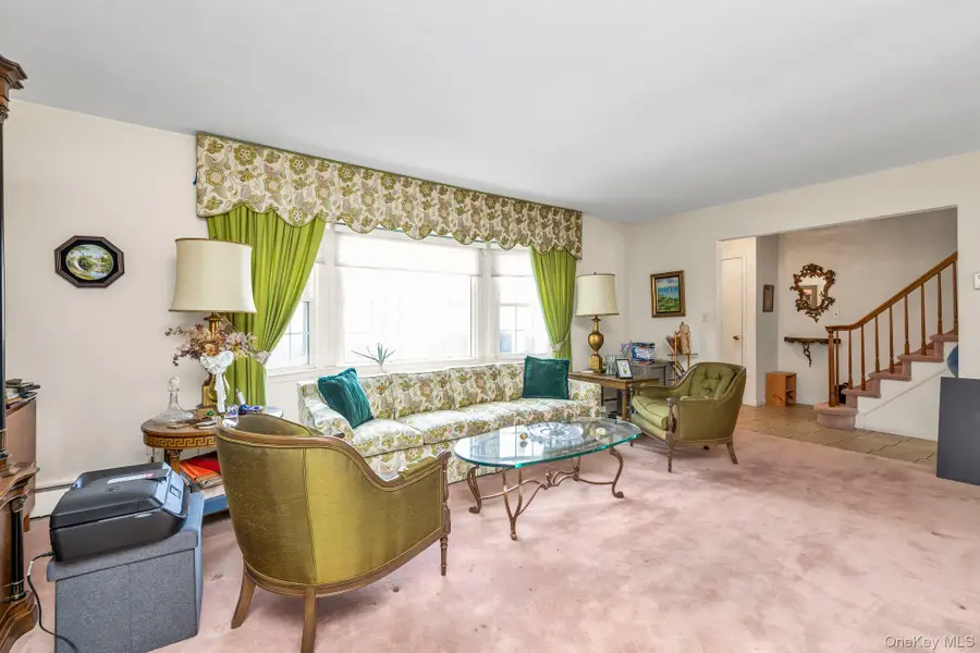 2538 Bradley Court, Merrick, NY 11566 - #2