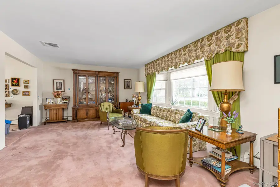 2538 Bradley Court, Merrick, NY 11566 - #3