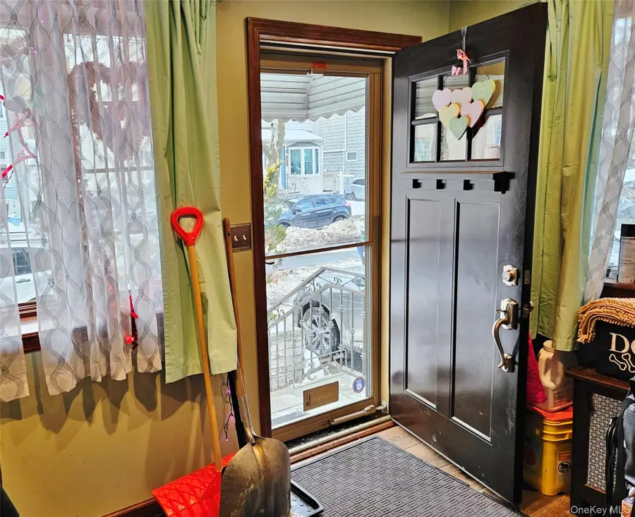 7757 76th Street, Glendale, NY 11385 - Image #2