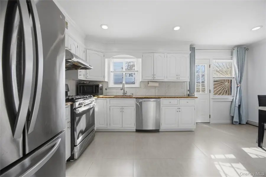 63-55A Douglaston Parkway, Douglaston, NY 11362 - Image #3