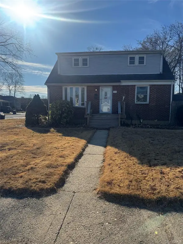 526 Albert Street, East Meadow, NY 11554