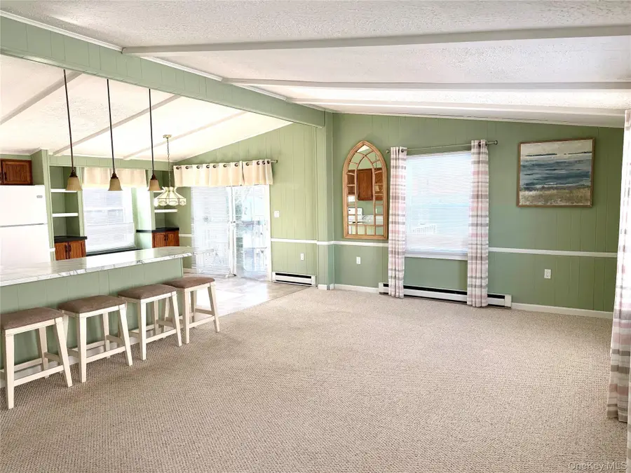 16 Village Circle E, Manorville, NY 11949 - #3