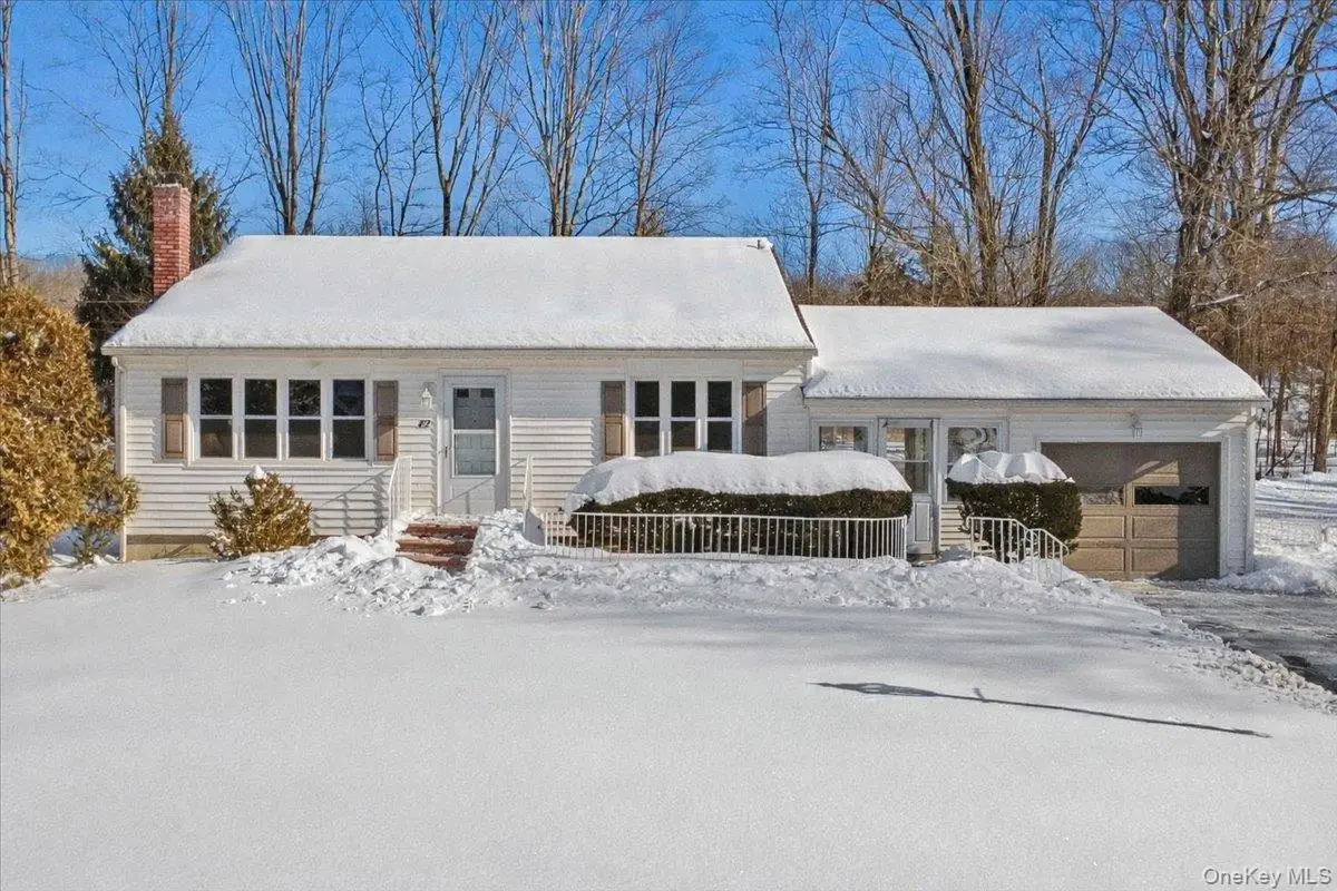 82 Sleight Plass Road, Poughkeepsie, NY 12603 - Image #1