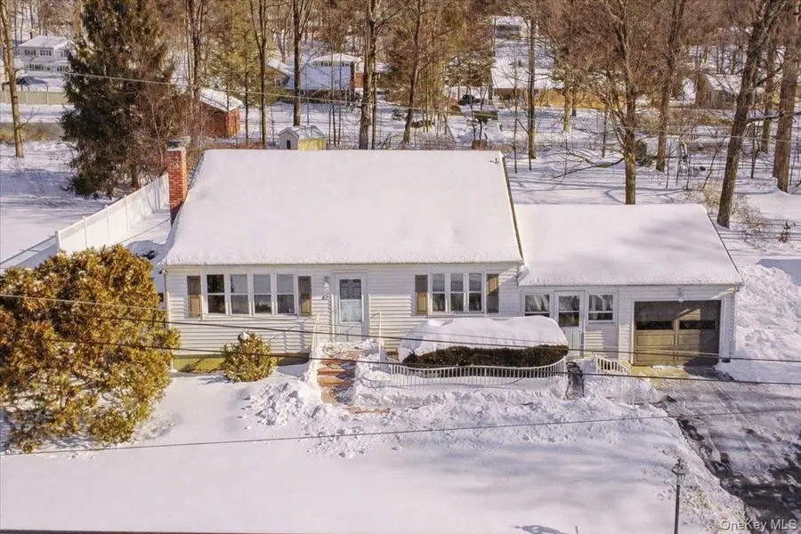 82 Sleight Plass Road, Poughkeepsie, NY 12603 - Image #2