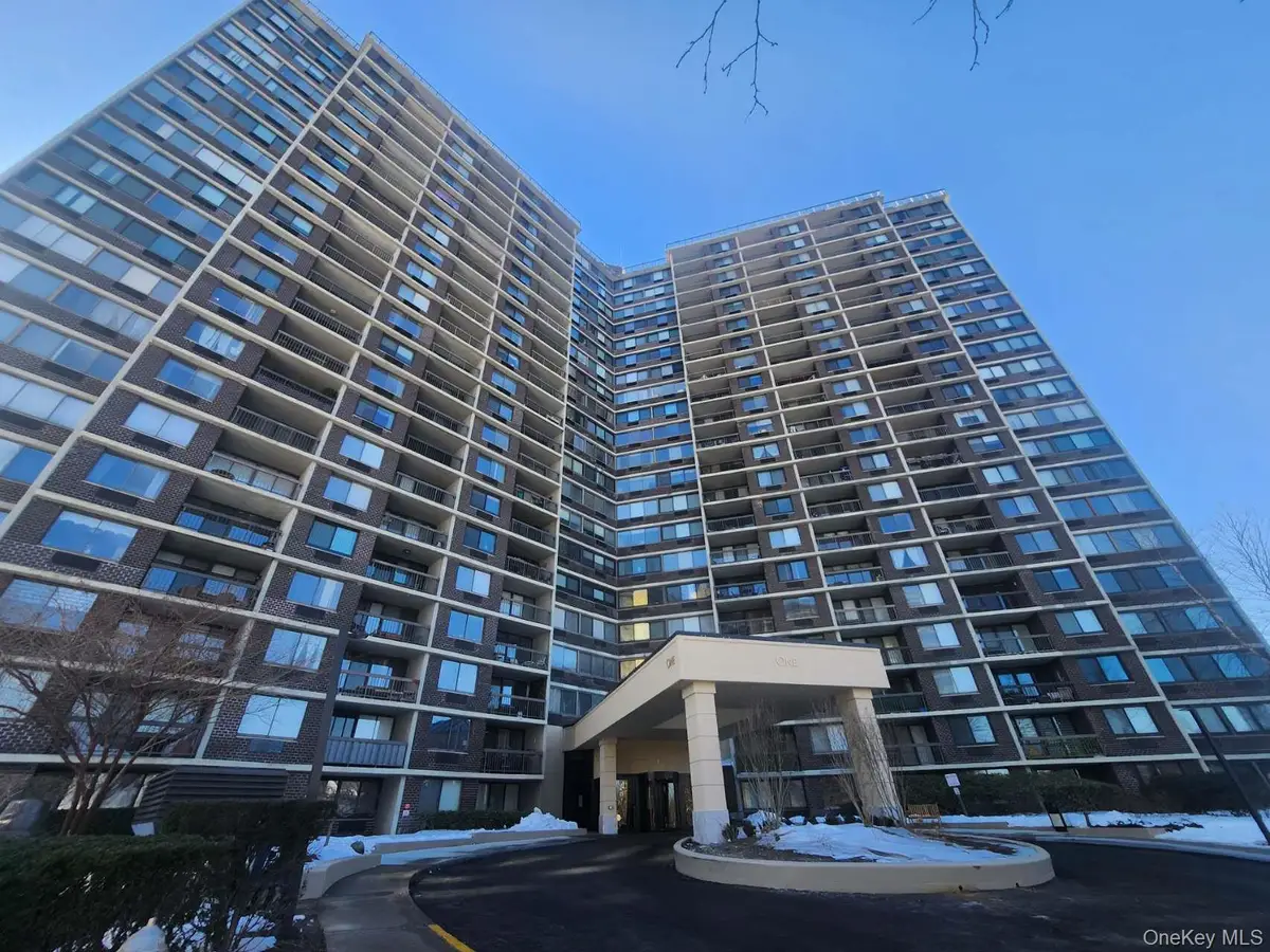 1 Bay Club #8 U, Bayside, NY 11360 - Image #1