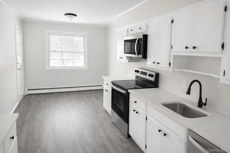 107 E Woodside Avenue, Patchogue, NY 11772 - #2