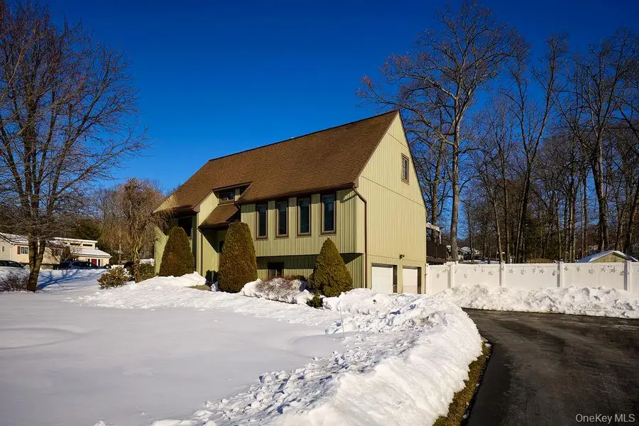 42 Rockwood Drive, Newburgh, NY 12550 - #2