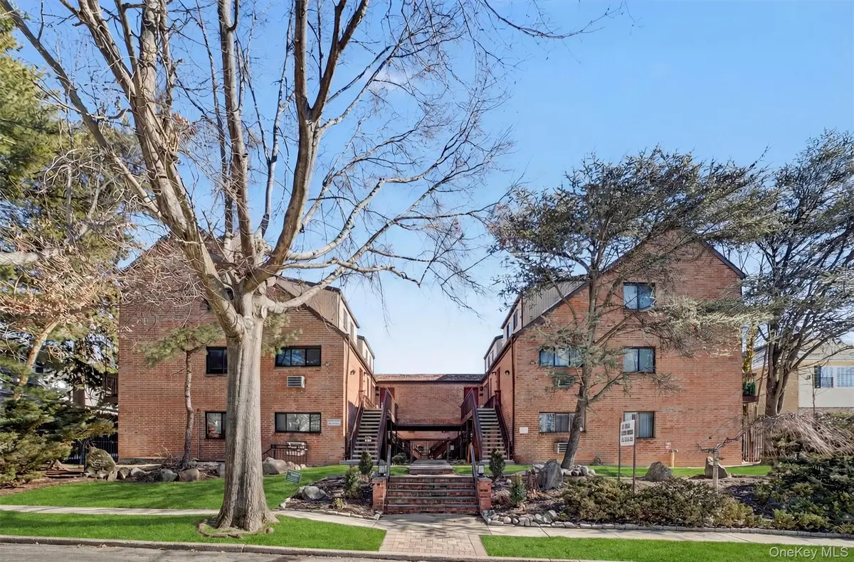 50 Dekalb Avenue #2E, White Plains, NY 10605 - #1