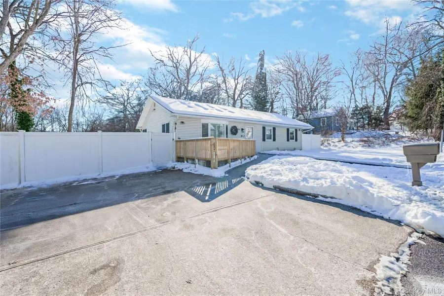 136 Patchogue Avenue, Patchogue, NY 11772 - Image #2