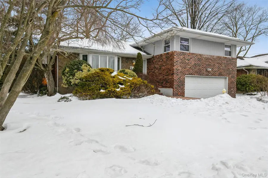 15 Center Drive, Syosset, NY 11791 - #2