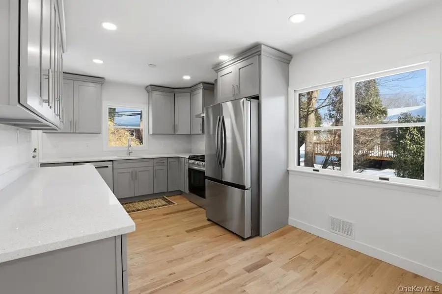 32 Rockland Drive, Jericho, NY 11753 - Image #3