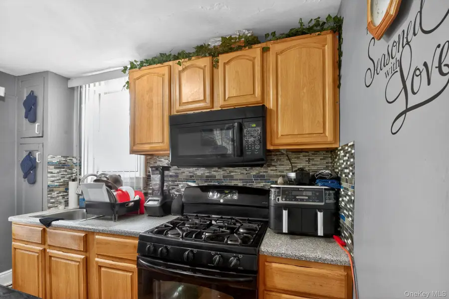 13715 231st Street, Laurelton, NY 11413 - Image #2