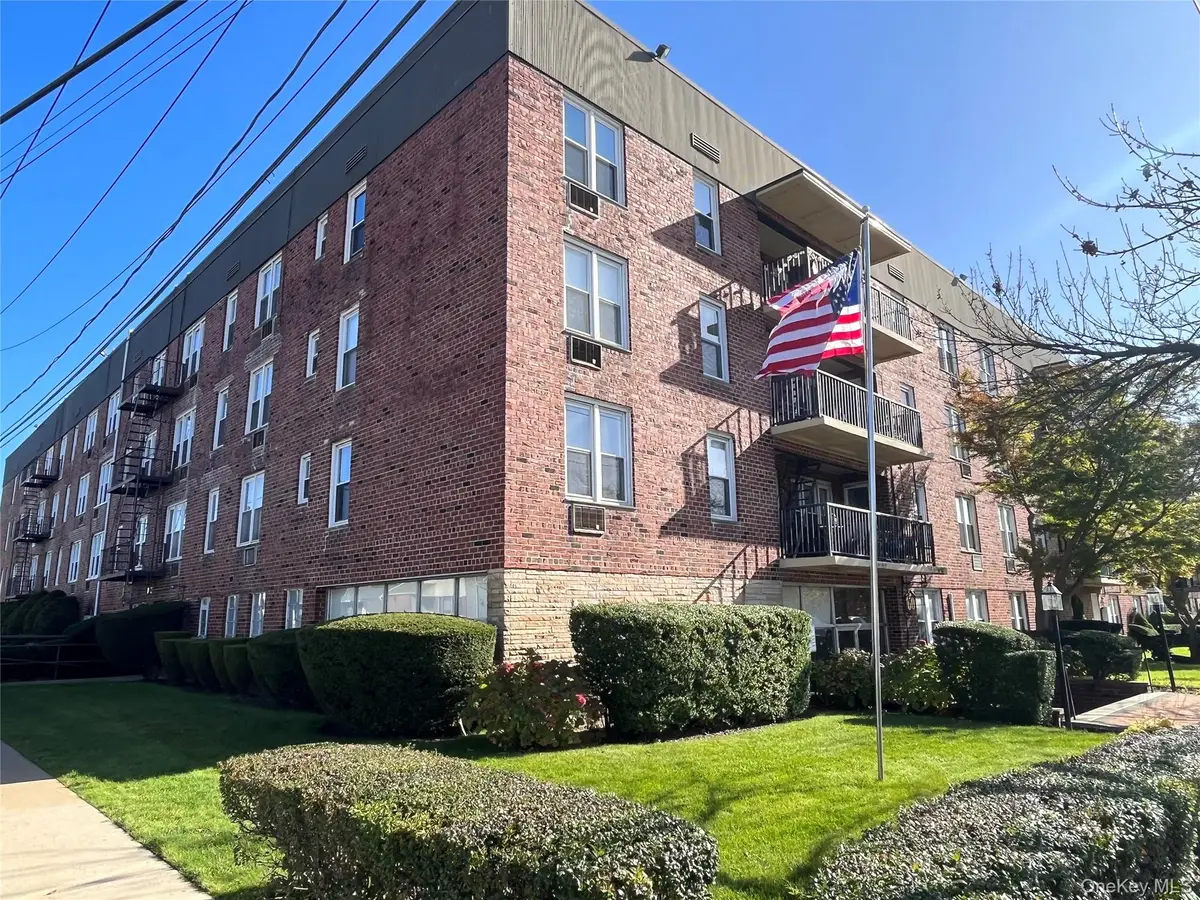 60 Hempstead Avenue #1J, Lynbrook, NY 11563 - #1