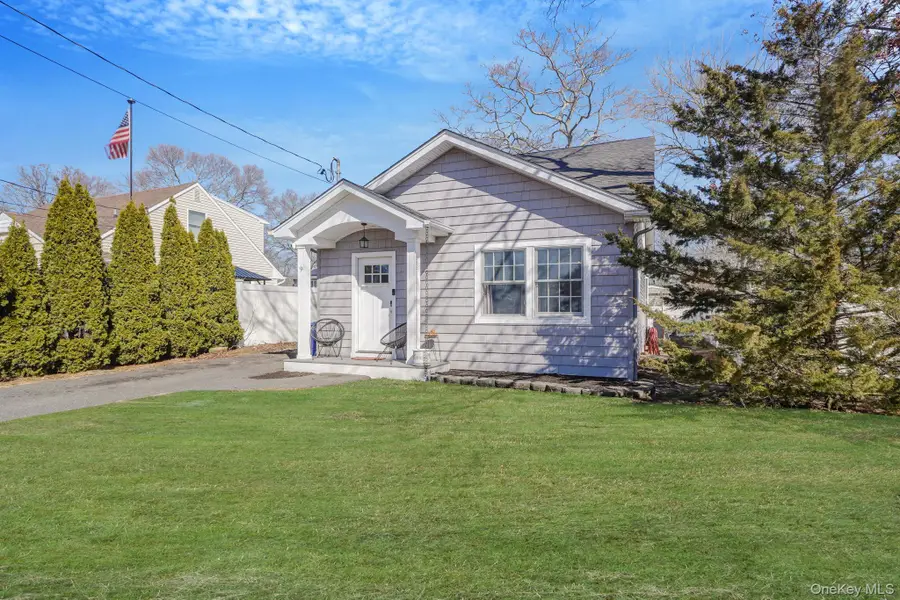 9 Park Place, Patchogue, NY 11772 - #2