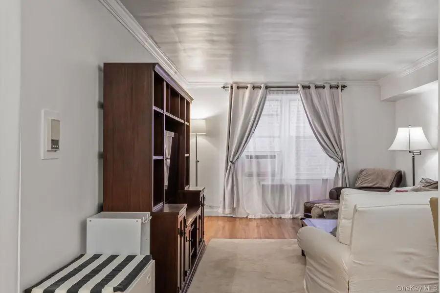 72-10 112th Street #3B, Forest Hills, NY 11375 - Image #3