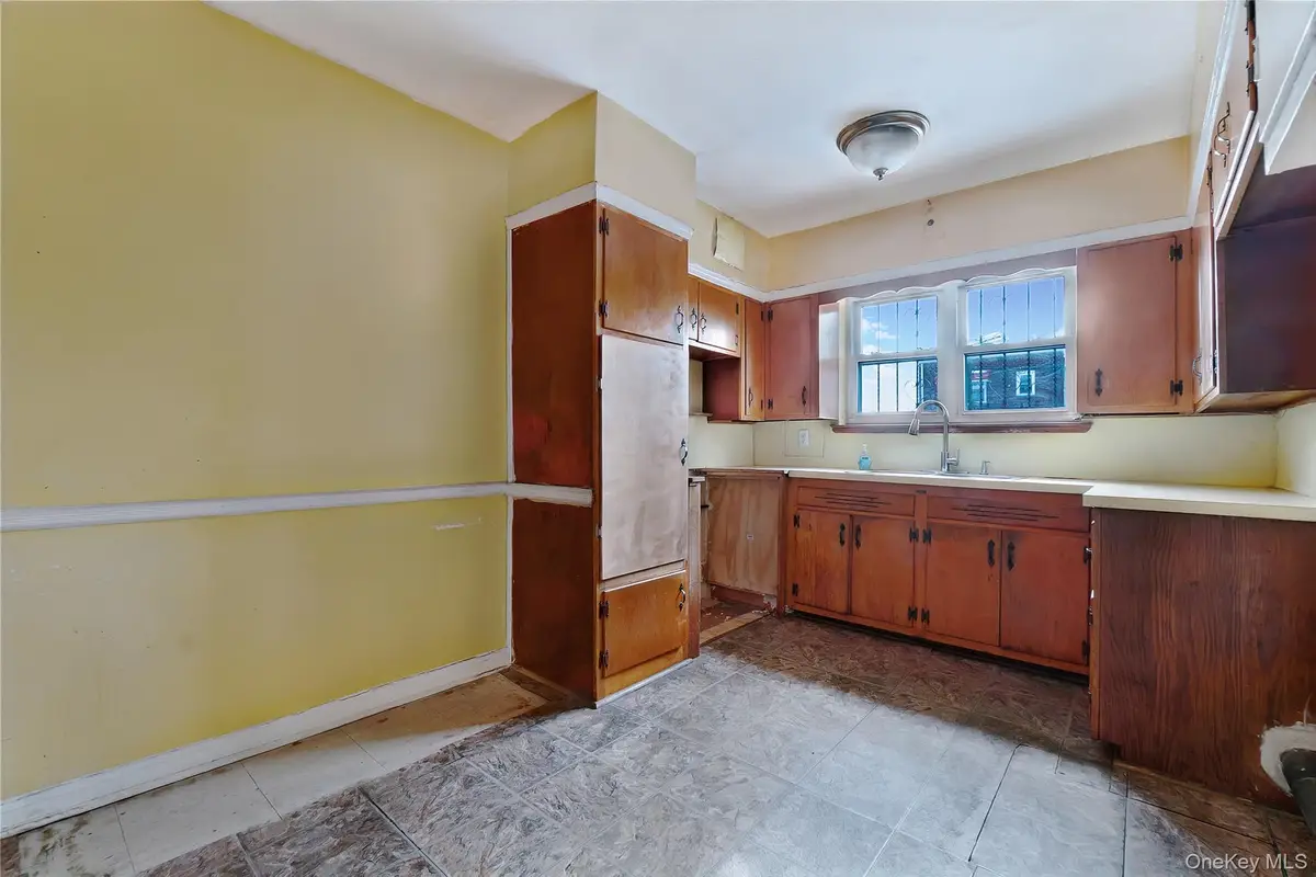 735 E 95th Streets, Brooklyn, NY 11236 - Image #1