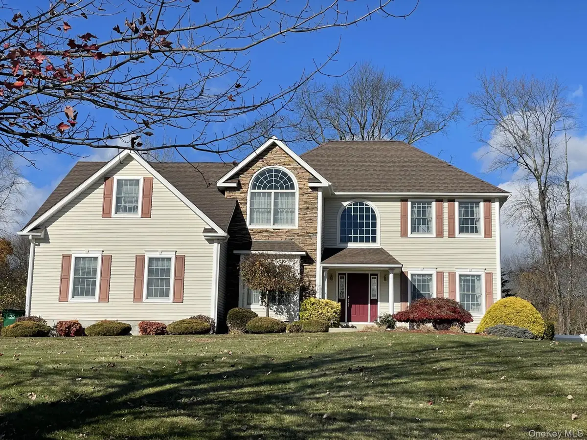 44 Harrisons Trail, Hopewell Junction, NY 12533 - #1