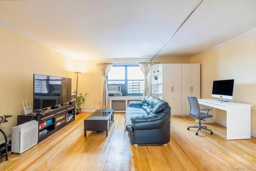 213-06 75th Avenue #6H, Bayside, NY 11364 - Image #3