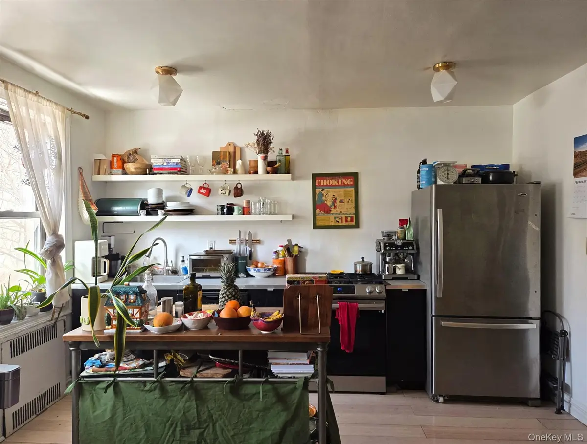 192 E 8th Street #1B, Brooklyn, NY 11218 - Image #1