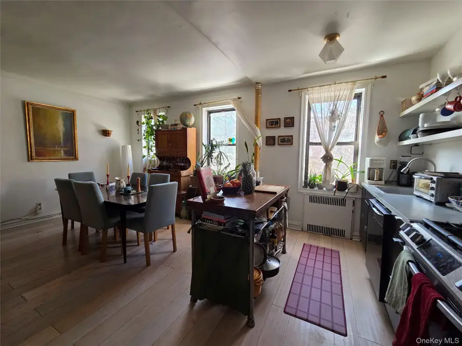 192 E 8th Street #1B, Brooklyn, NY 11218 - Image #3