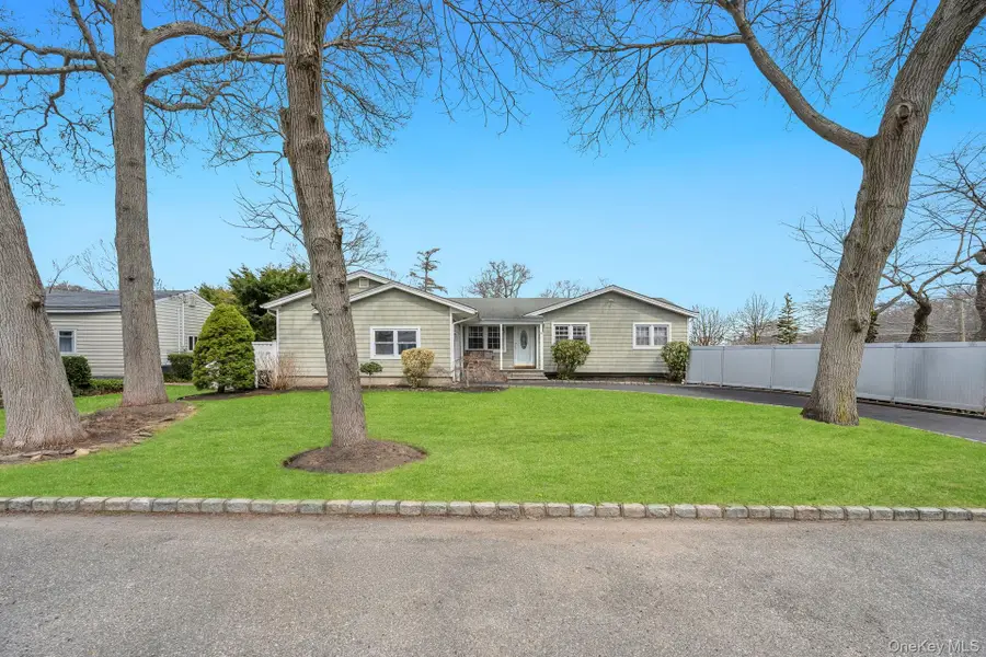 9 Wiggins Street, Ronkonkoma, NY 11779 - #2