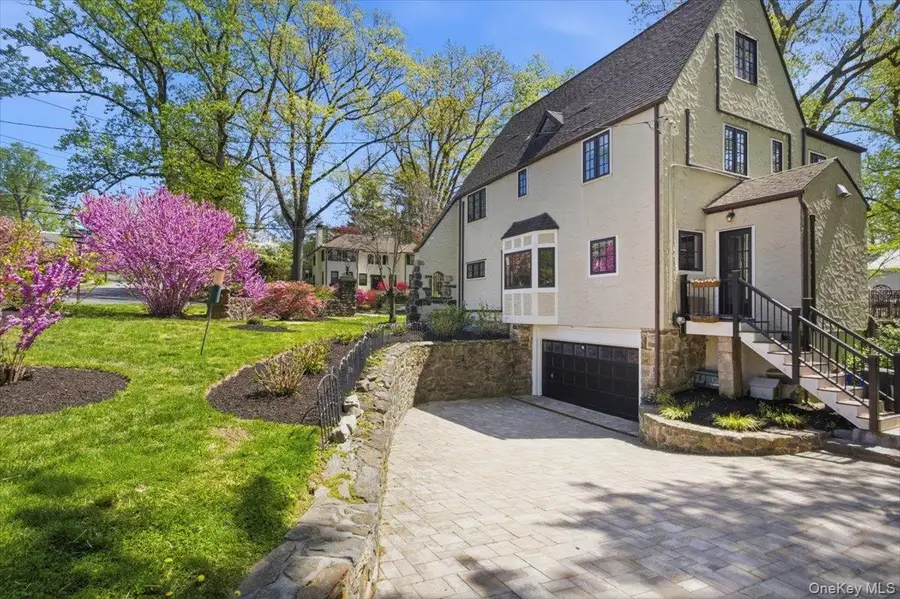 1 Aviemore Drive, New Rochelle, NY 10804 - #3