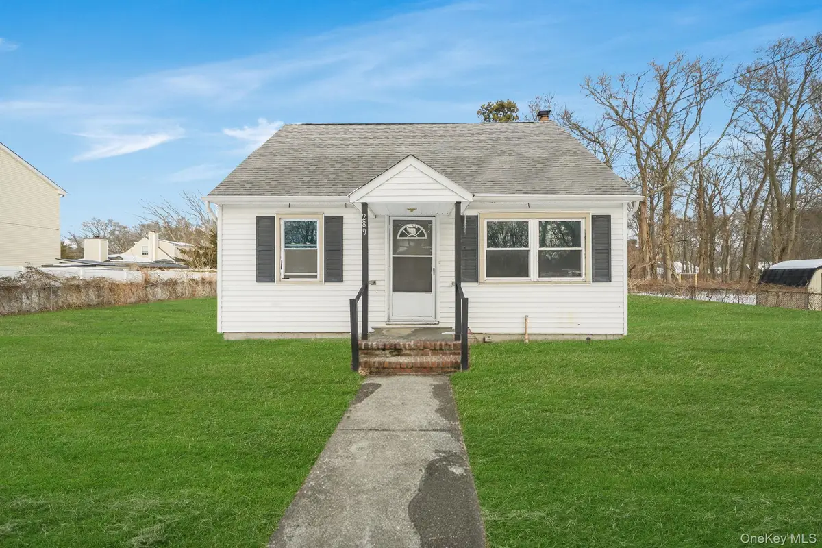 289 Jefferson, Mastic Beach, NY 11951 - Image #1