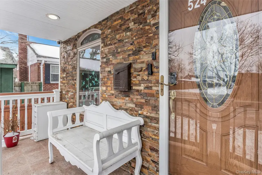 524 Jerusalem Avenue, Hicksville, NY 11801 - #3