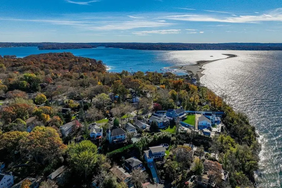 9 Carlisle Drive, Northport, NY 11768 - #2