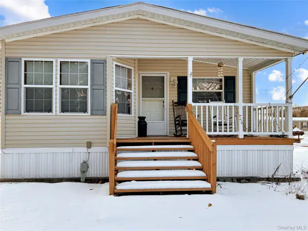 26 Daisy Drive, Port Jervis, NY 12771