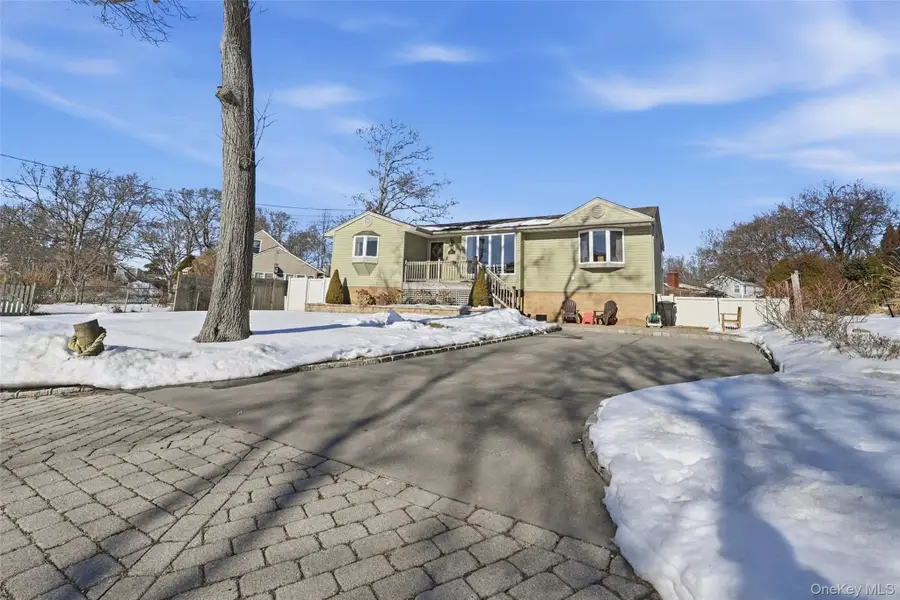 15 Mallard Drive, Center Moriches, NY 11934 - #3