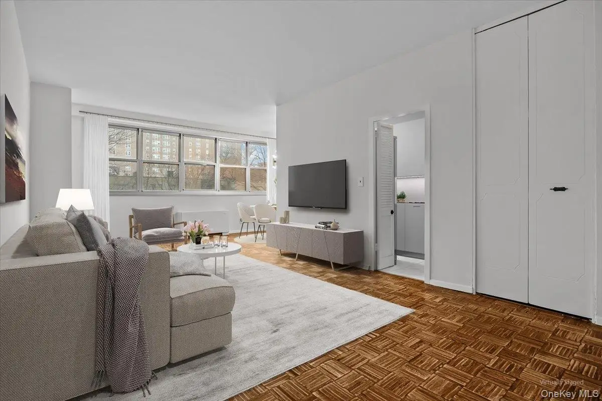 555 Kappock Street #4H, Bronx, NY 10463 - Image #1