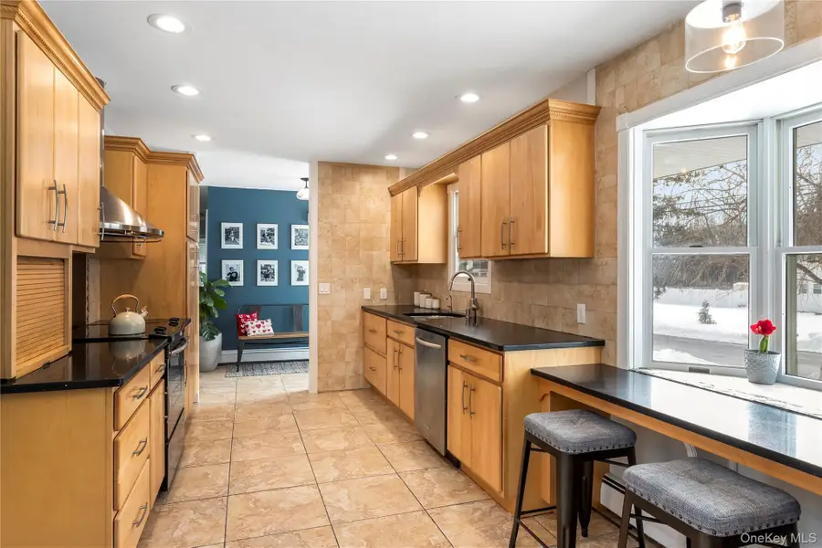 17 Meroke Lane, Rocky Point, NY 11778 - Image #2